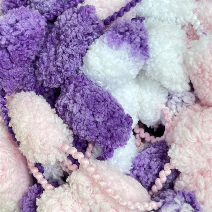 pom pom yarn